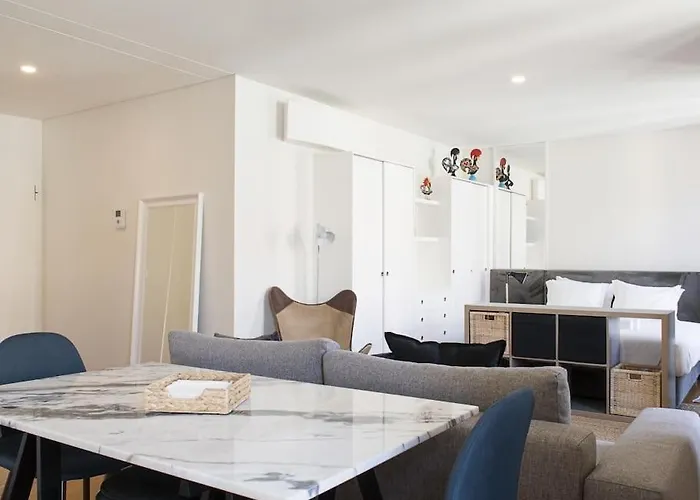 Chiado Cozy Bright With Ac Elevator Appartement Lissabon