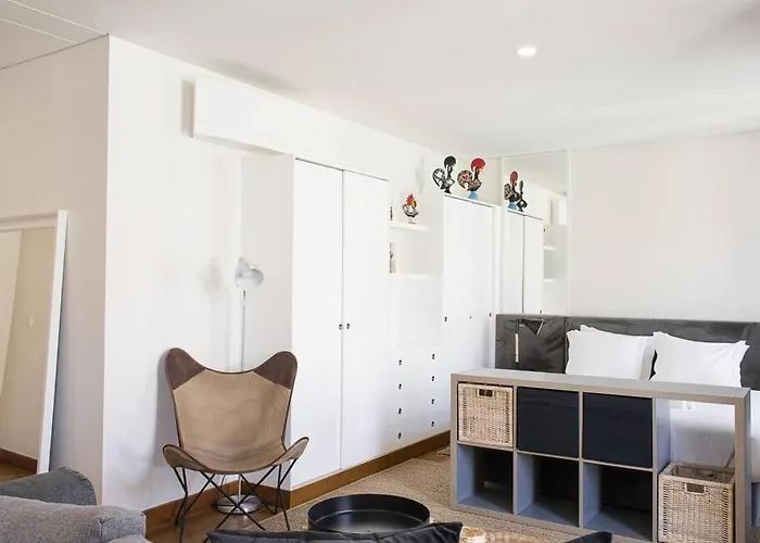 Chiado Cozy Bright With Ac Elevator Appartement Lissabon